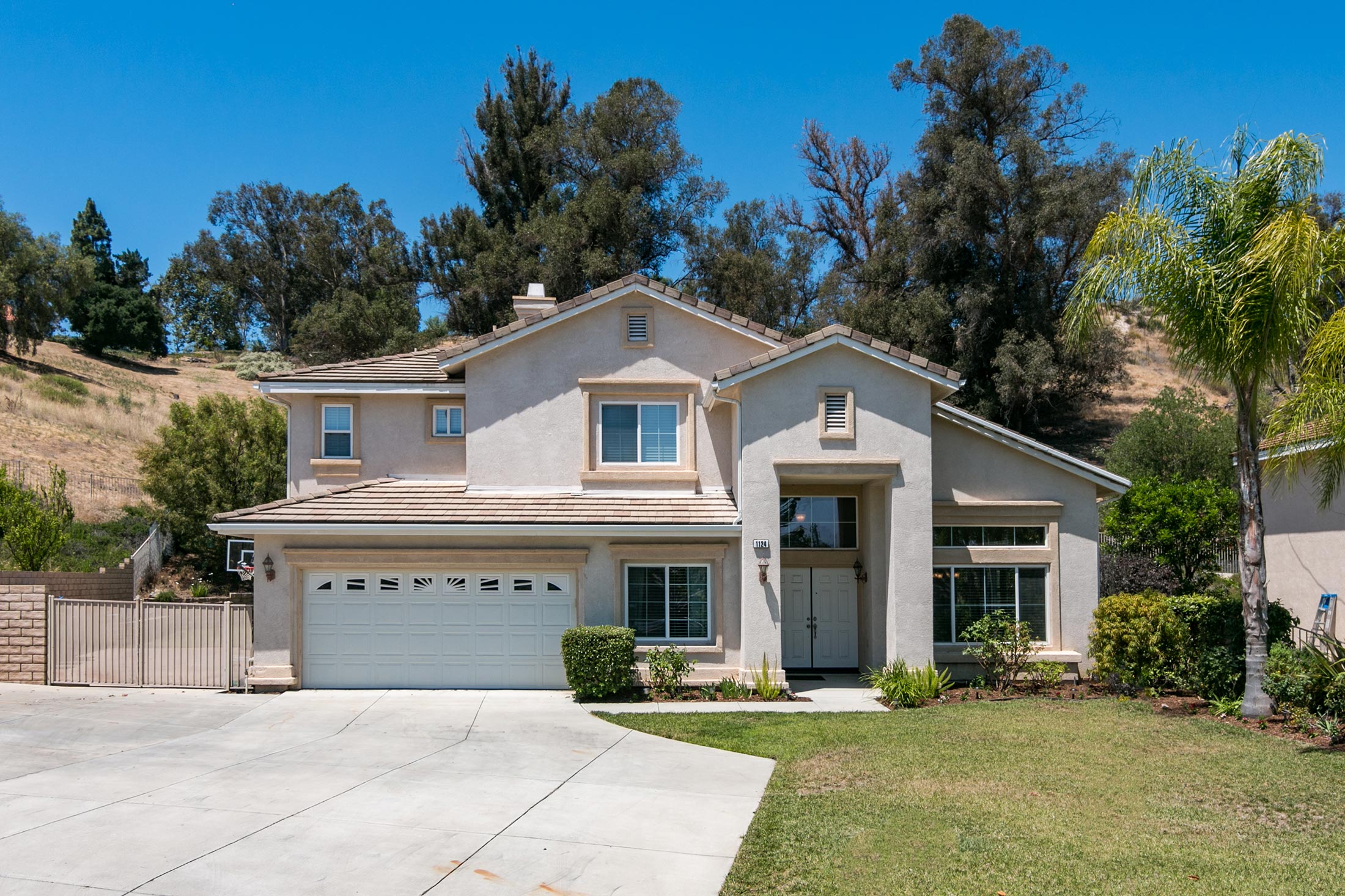 1124 Acapulco Ave, Simi Valley, CA 93065 Photo of 1124 Acapulco Ave, Simi Valley, CA 93065