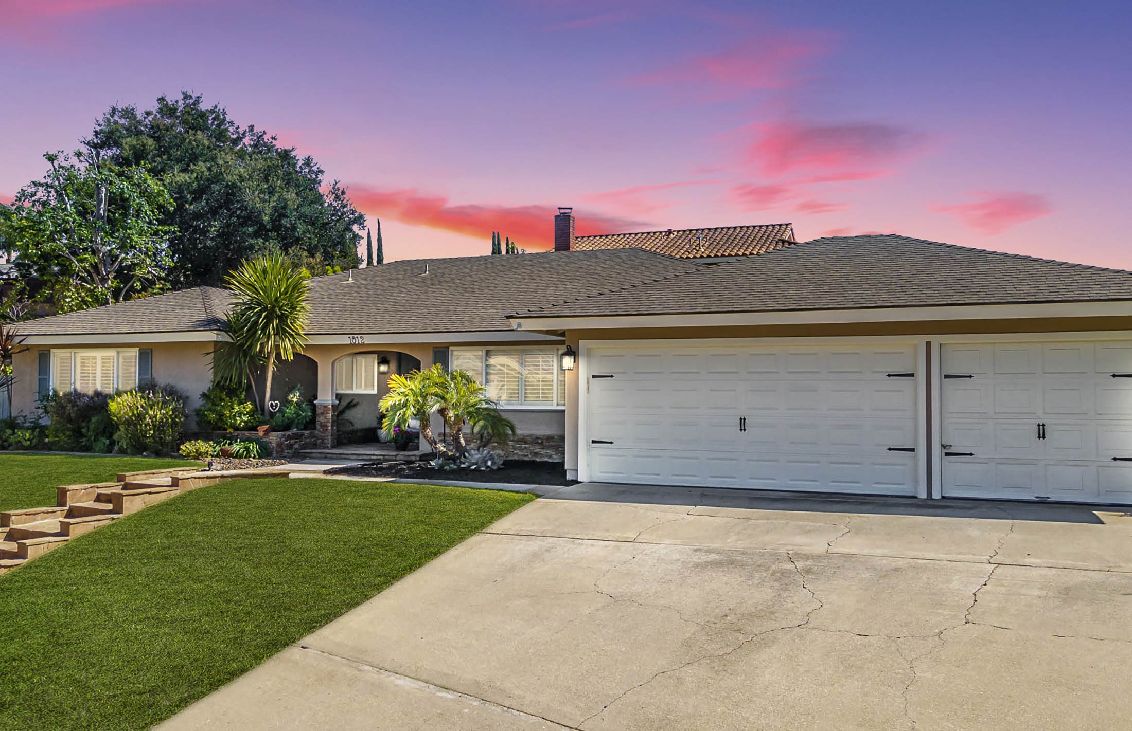 Photo of 1012 Mark Ct, Simi Valley, CA 93065