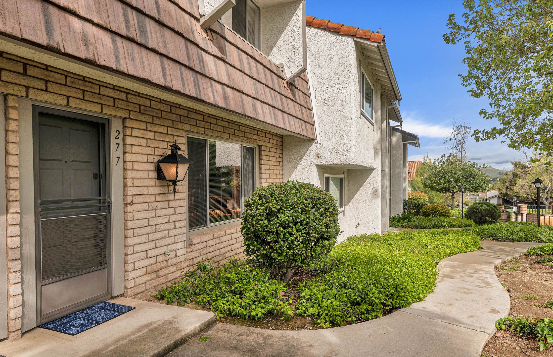 Photo of 277 Green Moor Pl, Thousand Oaks, CA 91361
