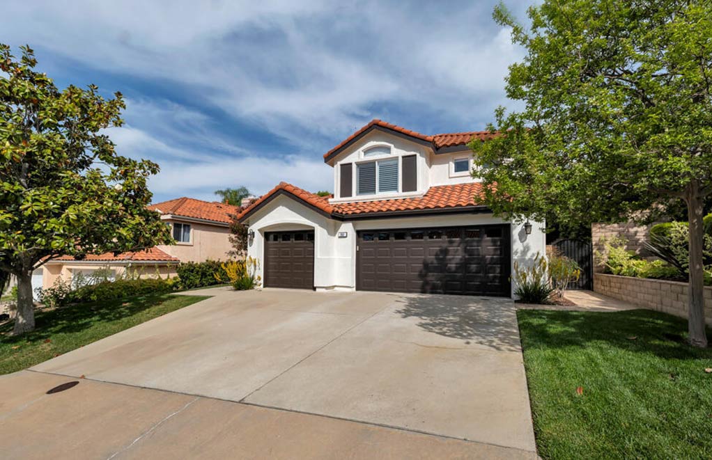 Photo of 360 Cliffhollow Ct, Simi Valley, CA 93065