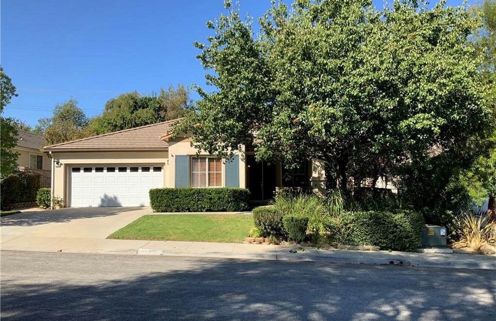 Photo of 925 Red Pine Dr, Simi Valley, CA 93065