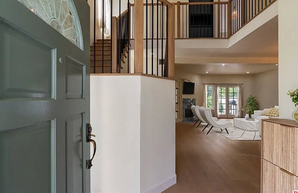 Photo of 843 Sunstone St Westlake Village, CA, 91362
