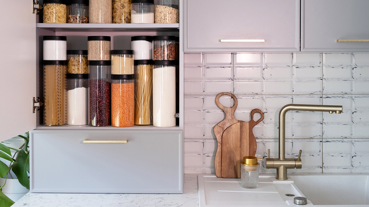 Featured image for Micro-Trends Quietly Taking Over Homes (That You’ll Start Noticing Everywhere) article